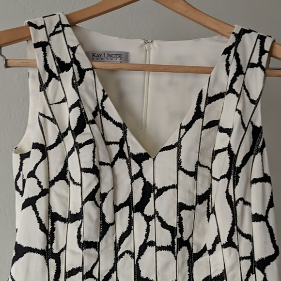 Kay Unger printed dress with pockets - Picture 2 of 8